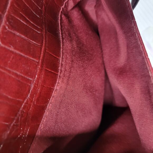 RELIC NWT Maroon Burgundy Faux Leather Crossbody Shoulder Bag Adjustable Strap - Picture 7 of 12